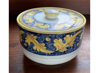 Pottery Bowl With Lid