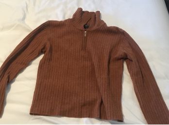 Co. Operative Ladies Sweater Size Medium