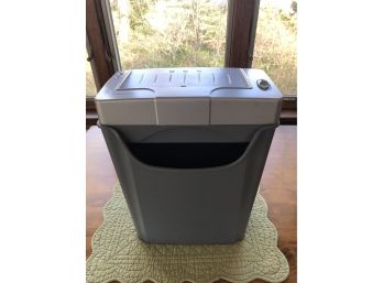 Executive Machines EP5-611X Paper Shredder Tested & Working
