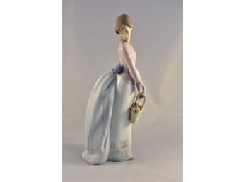 Lladro 'Basket Of Love' Figurine Retired No 07622