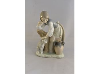 Lladro 'Caricia Y Descanso' Figurine No 1246 Lot 2