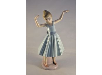LLadro 'Ballet First Step' Figurine No 5094