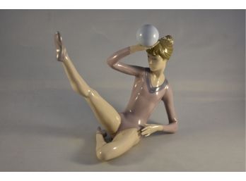LLadro 'Gymnast Balancing Ball' Figurine No 5332