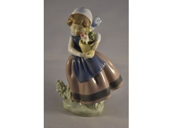 LLadro 'Spring Is Here' Figurine No 5223 Lot 1