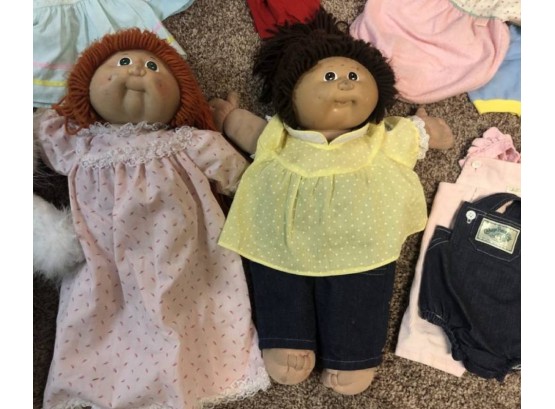Large Lot Of Vintage Cabbage Patch Kids And Clothes