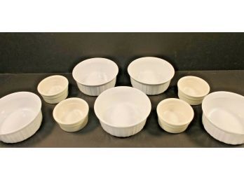 Corning Ware Lot Of 5 5' Round Casserole Dishes & A 4 Piece Set Of 4' Custard Cups