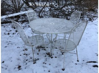 Mesh Wire Picnic Table And Four Chairs
