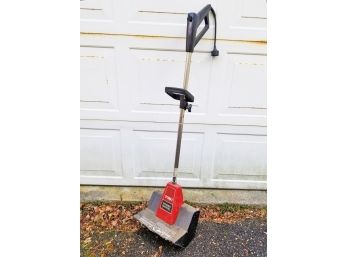 Toro Power Shovel