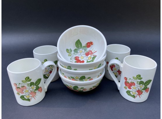 Vintage 1970s Portmeirion Strawberry Mugs/Bowls