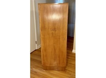 Single Wood Modular Closet