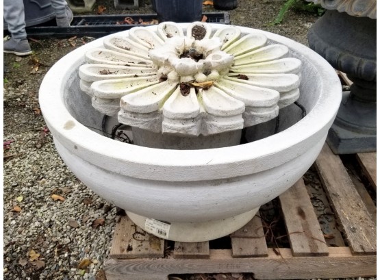 Large Campania Fleur Fountain With Extra Fountainhead ($650 MSRP)