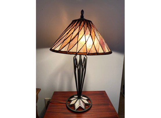 Tiffany Style Lamp By Quoizel Collectibles