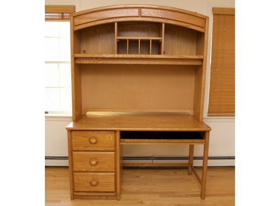 Stanley Furniture Wood Desk With Hutch