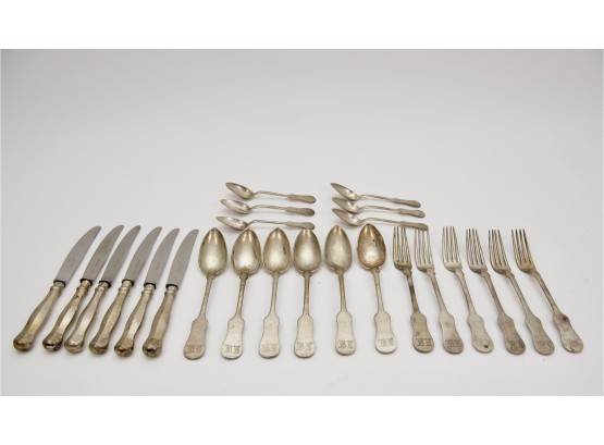 Austrian Vienna Late 19th Century 800 Silver Flatware Service For Six With Maker's Mark VCD (40.735 Troy Ou.)
