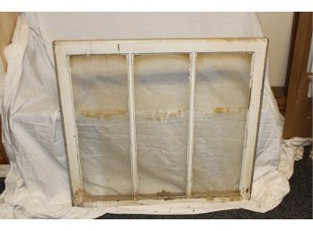 Vintage Three Pane Wood Chippy Paint Window 29.5' X 32'