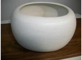 PHENOMENAL (and SUPER Rare) GUCCI White Ceramic Bowl By TOM FORD For GUCCI In 1994 - $2,300 Retail