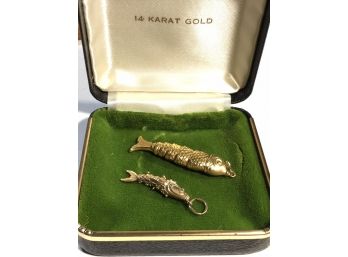 (J22) Two Fantastic Vintage 14k Gold Articulated Fish Pendants (Both Tested)