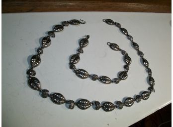 (J38) Fabulous Vintage Georg Jensen STYLE Sterling Necklace & Bracelet (Leaves & Berries)