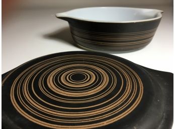 Pyrex - Brown & Black - Circle Retro Dish With Lid