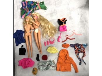 Pair Of Vintage 1966 Barbie Dolls,Clothing And Accessories