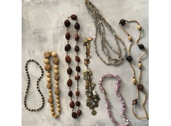 Great Lot Of Interesting Necklaces  Made  Of Nut Shells, Wood, Shell And Glass