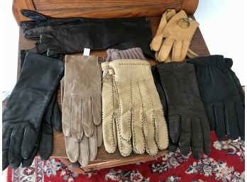 7 Pairs Of Ladies Gloves
