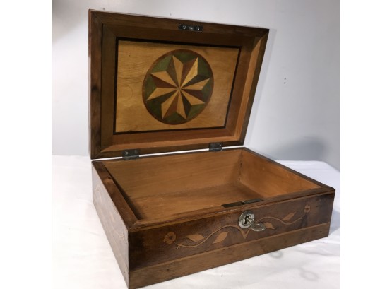 Incredible Antique Inlaid Folk Art Box W/Pinwheel & Swan Inlays Has Original Key