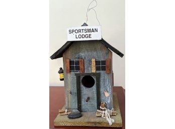 Folk Art Sportsmans Lodge  Birdhouse -------Size Of Hole For Type Of Birds