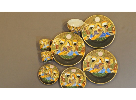 Amazing Vintage 8 Piece Japanese Porcelain Set