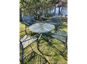 Brown Jordan Patio Set With 4 Armchairs And Low Height Round Table