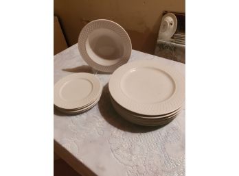 11 Pc Oneida Basket Ware