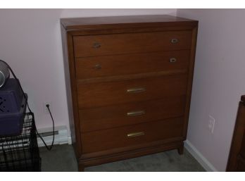 Mid Century Modern Chest Of Drawers By Drexel