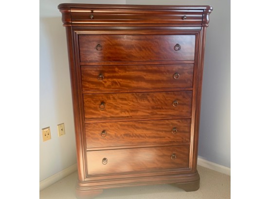 Gentleman's Chest Of Drawers