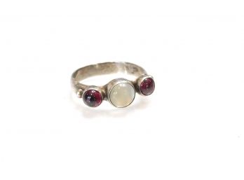 Vintage Sterling Silver Moonstone Garnet Ring