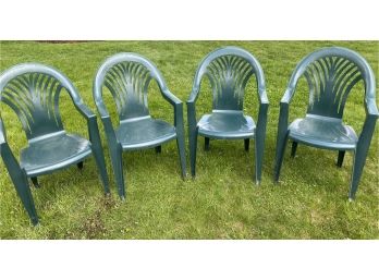 4 Plastic Lawn Chairs