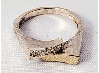 UNIQUE 14K White Gold And Diamond Ring