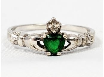 Sterling Silver Ring Green Stone