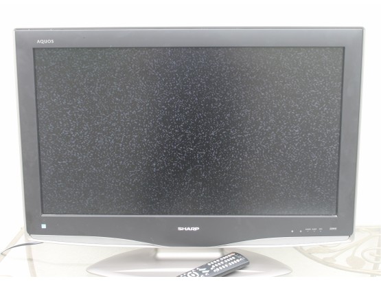 32' Sharpe Aquos LCD TV With Remote