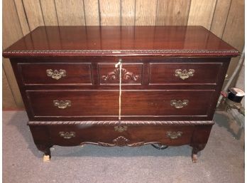 Lane Hope Chest With Key
