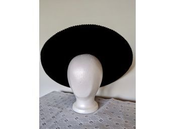 Bergdorf Goodman Fifth Avenue New York Black Cartwheel Hat & Hatbox