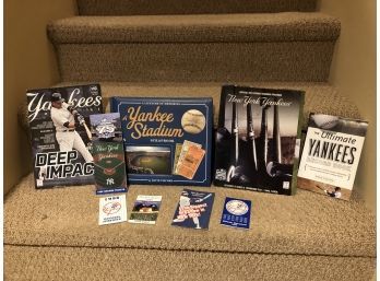 Lot Of New York Yankees Baseball Books, Programs, And Schedules 1980s-present