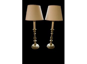 A Nice Pair Of Traditional Antique Brass Lamps
