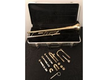 Vintage Vincent Bach Bundy Trumpet & Case