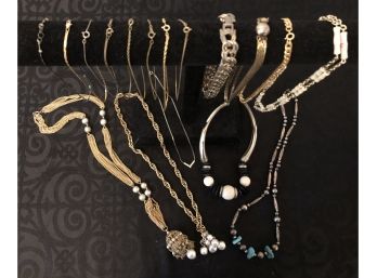 Silvertone & Goldtone Fashion Necklace Lot