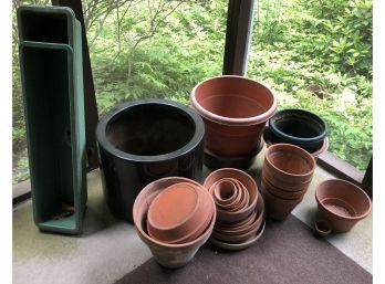 Terra Cotta & All Weather Planters & Pots Lot