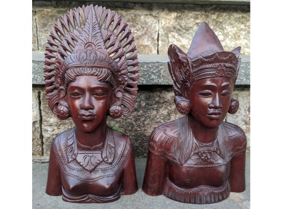 Decorative Balinese Statutes Of King And Queen