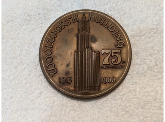 Commemorative Medal For 75th Anniversary Of Woolworth Building
