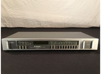 Pioneer FM/AM Synthesized Tuner (ID #169)