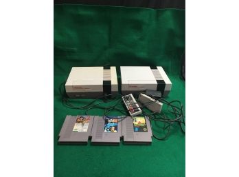 B134 Lot Of 2 NES Nintendo Entertainment Systems And Games