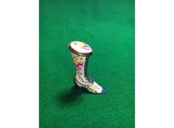 B48 Limoges Hand Painted And Signed Trinket Box In The Shape Of A Shoe